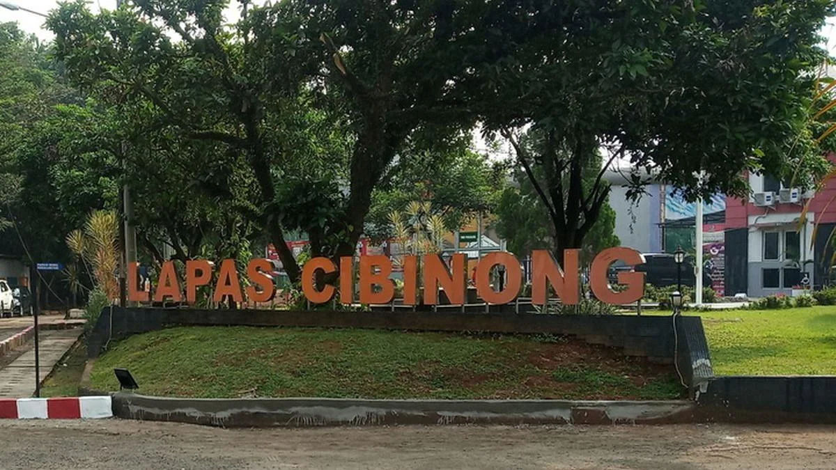 pintu masuk lapas cibinong